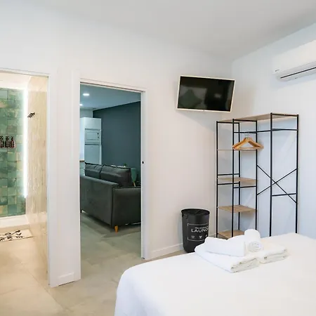 Nomad - Airport Iii شقة